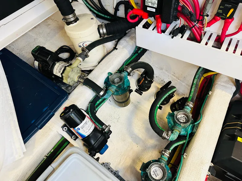 Slide: The Image of Sabre 40 Sedan 2011 - 77