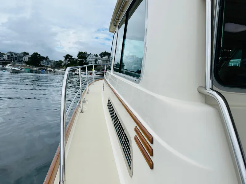 Slide: The Image of Sabre 40 Sedan 2011 - 78