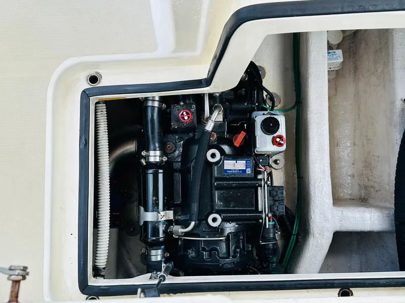 Slide: The Image of Sabre 40 Sedan 2011 - 89