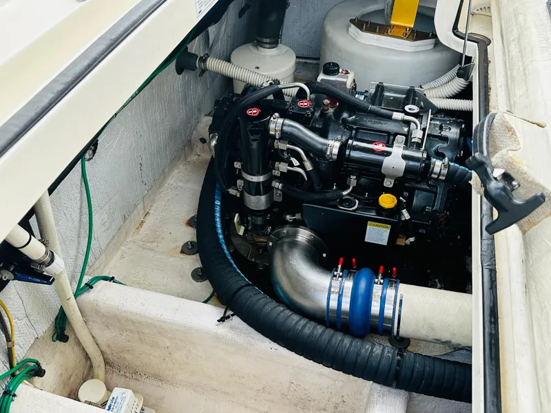 Slide: The Image of Sabre 40 Sedan 2011 - 90