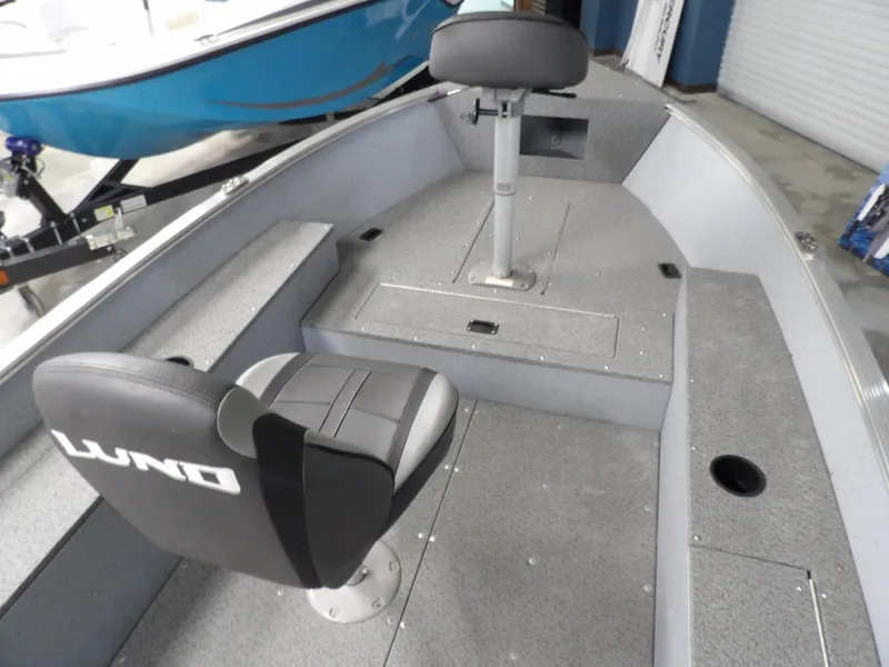 Slide: The Image of Lund 1400 Fury Tiller 2024 - 13