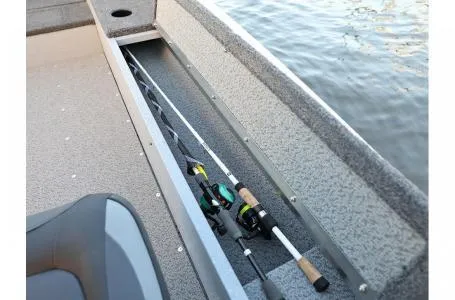 Slide: The Image of Lund 1400 Fury Tiller 2024 - 4