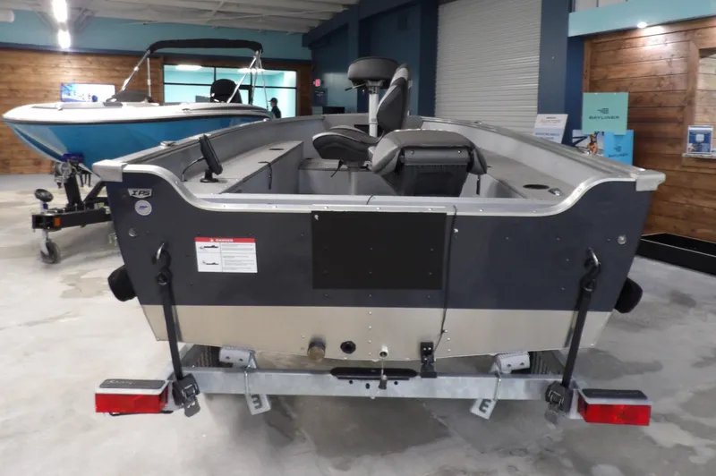 Slide: The Image of Lund 1400 Fury Tiller 2024 - 8