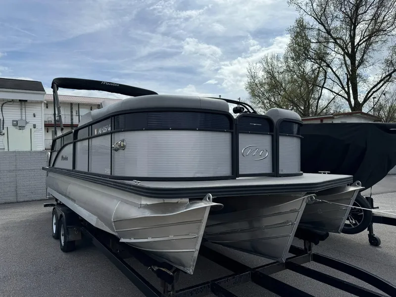 Slide: The Image of Manitou 23 Oasis SL SHP 575 2022 - 27