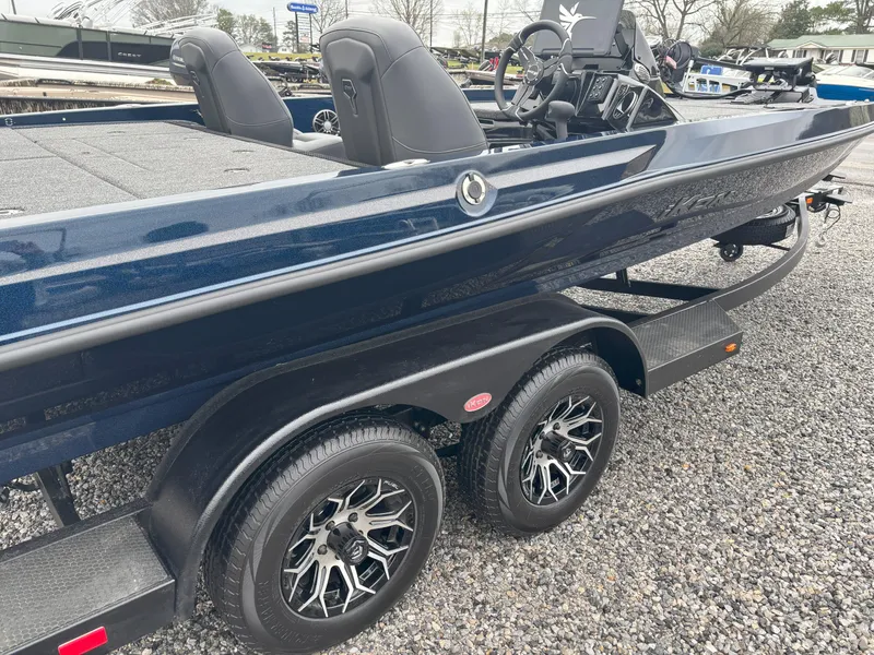 Slide: The Image of Ikon VLX20 2025 - 18