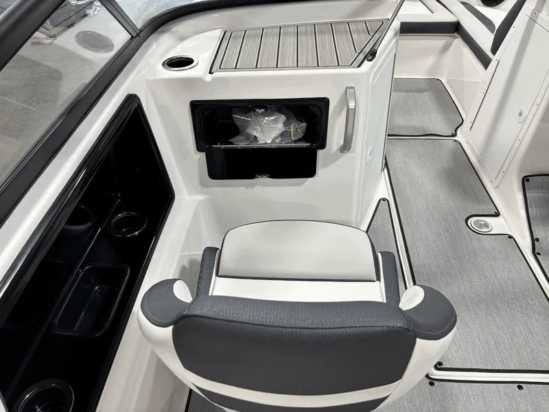 Slide: The Image of Yamaha SX195 2025 - 10