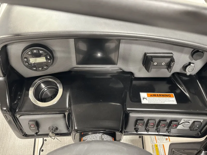 Slide: The Image of Yamaha SX195 2025 - 14