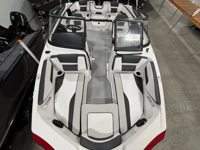 Slide: The Image of Yamaha SX195 2025 - 5