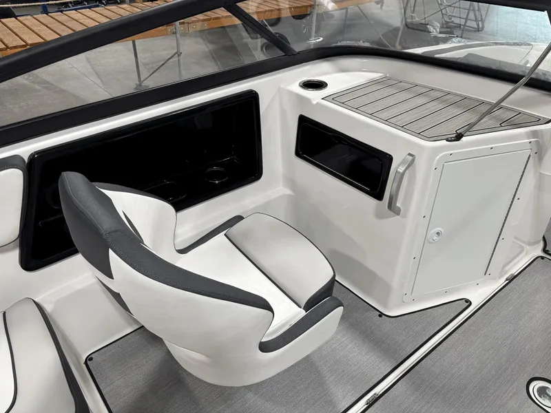 Slide: The Image of Yamaha SX195 2025 - 9