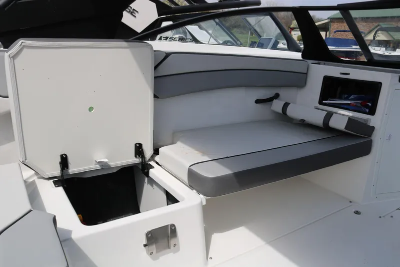 Slide: The Image of Yamaha AR220 2025 - 10