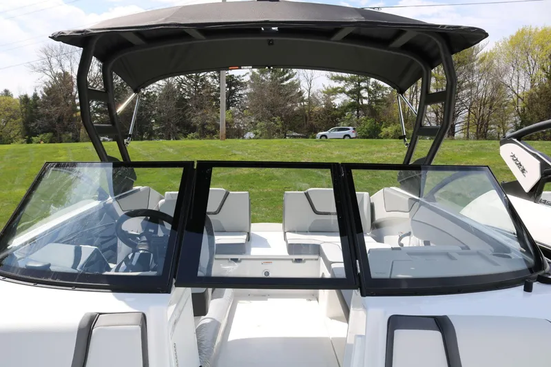 Slide: The Image of Yamaha AR220 2025 - 8