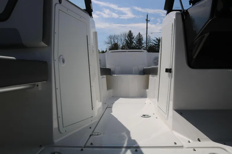 Slide: The Image of Yamaha AR220 2025 - 10