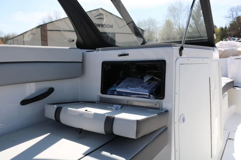 Slide: The Image of Yamaha AR220 2025 - 11