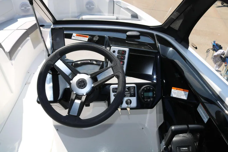 Slide: The Image of Yamaha AR220 2025 - 13