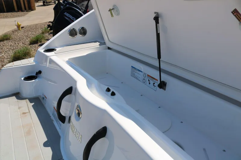 Slide: The Image of Yamaha AR220 2025 - 17