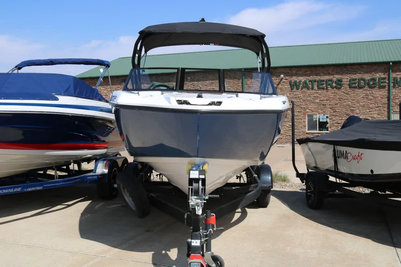 Slide: The Image of Yamaha AR220 2025 - 3