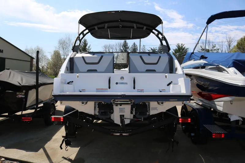 Slide: The Image of Yamaha AR220 2025 - 5