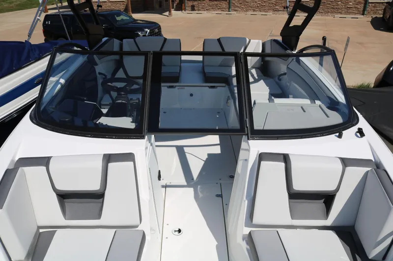 Slide: The Image of Yamaha AR220 2025 - 7