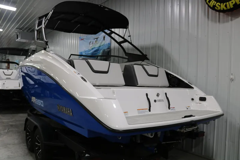 Slide: The Image of Yamaha AR250 2025 - 4