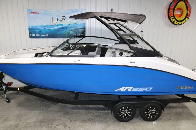 Slide: The Image of Yamaha AR250 2025 - 5