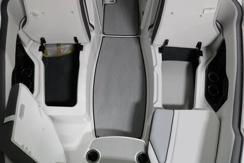 Slide: The Image of Yamaha AR250 2025 - 8