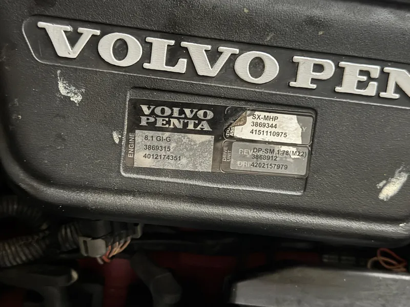 Slide: The Image of Volvo Penta engine label on 2006 Regal Commodore 3560 IO boat. - 29