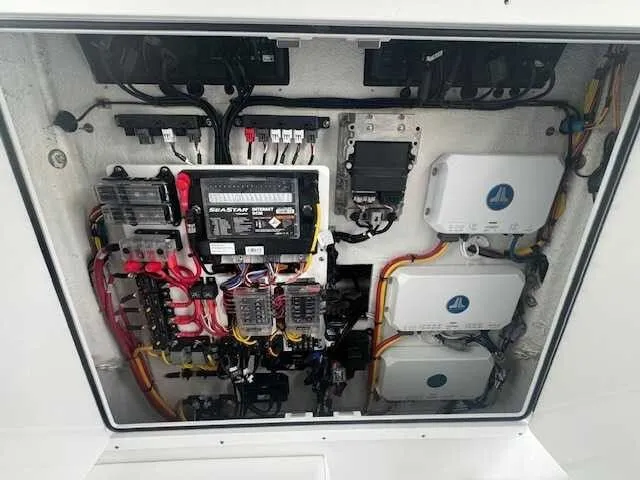 Slide: The Image of Sportsman Open 302 Center Console 2025 - 59