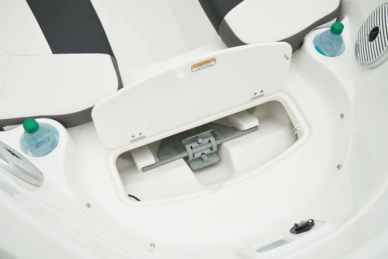 Slide: The Image of Tahoe 200 S 2025 - 36