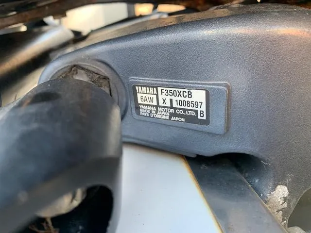 Slide: The Image of Yamaha F350XCB engine label on 2014 Pursuit OS 345 Offshore boat. - 46