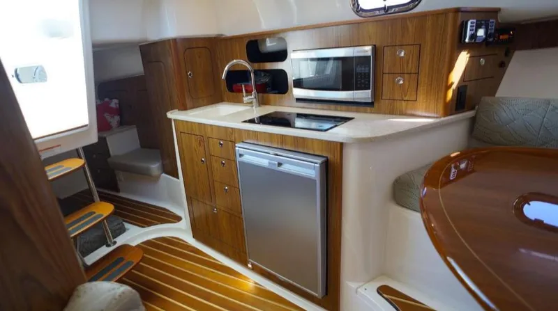 Slide: The Image of Pursuit OS 345 Offshore 2014 - 51