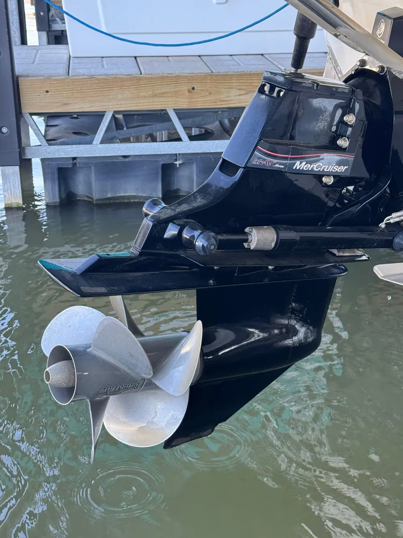 Slide: The Image of 2008 Crownline 270 BR boat with MerCruiser outdrive in water. - 17