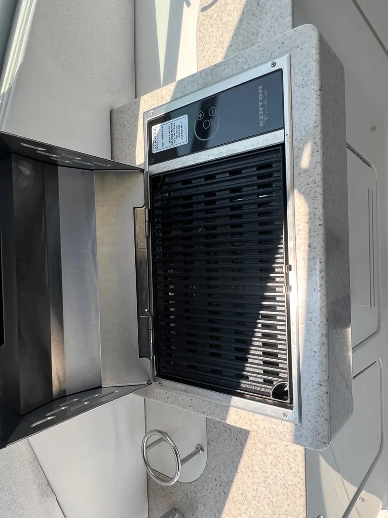 Slide: The Image of Built-in grill on 2011 Sea Ray 330 Sundancer boat. - 17