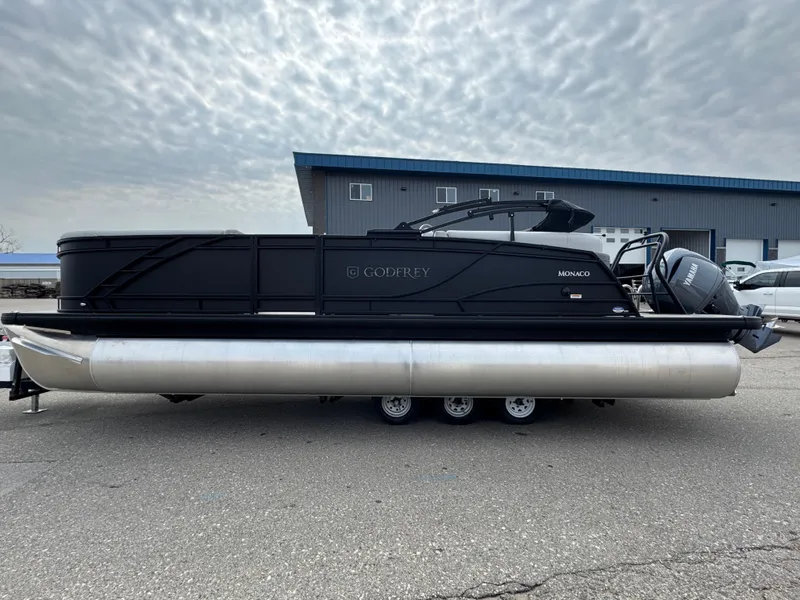 Slide: The Image of Monaco 235 SB 2025 - 1