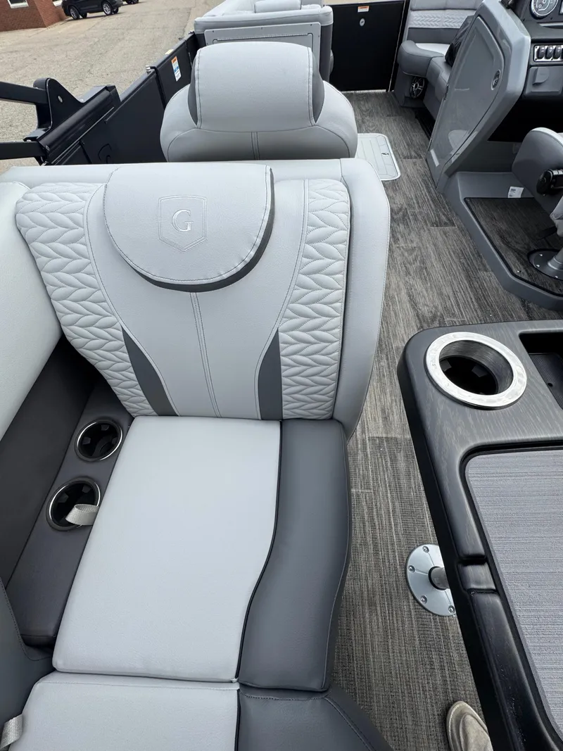 Slide: The Image of Monaco 235 SB 2025 - 19