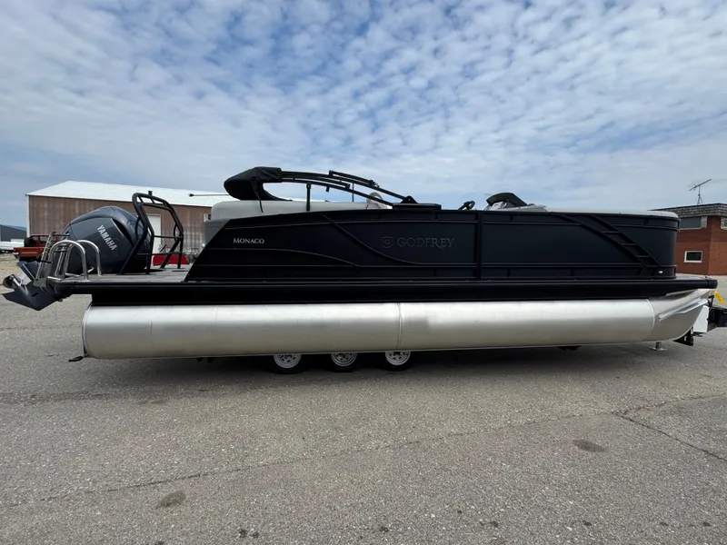 Slide: The Image of Monaco 235 SB 2025 - 2