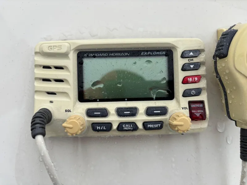 Slide: The Image of Standard Horizon Explorer GPS device on a 2014 Carolina Skiff JVX18CC boat. - 5