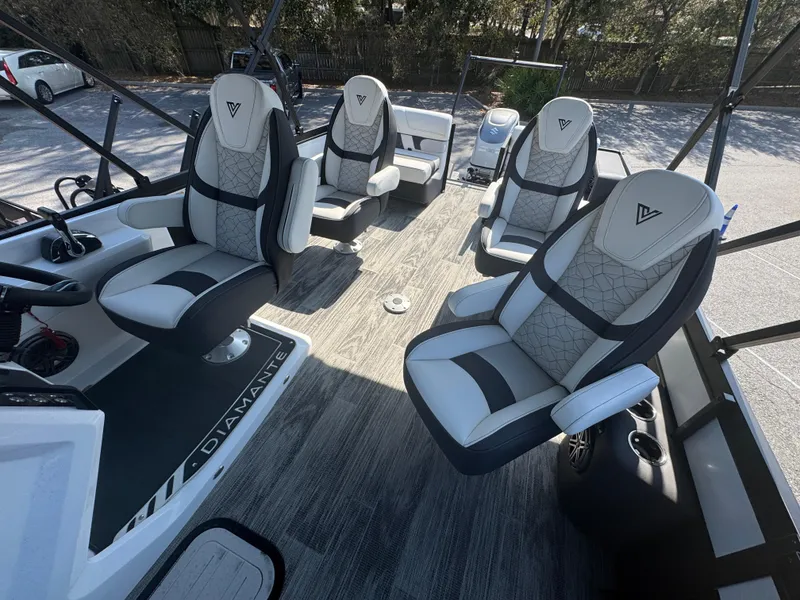 Slide: The Image of 2025 Viaggio Diamante Q boat interior with luxurious seating and modern design. - 3