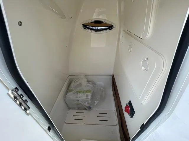 Slide: The Image of Pioneer 222 Islander 2025 - 10