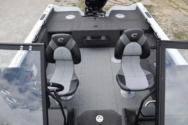 Slide: The Image of Crestliner 1850 Fish Hawk WT JS 2025 - 8