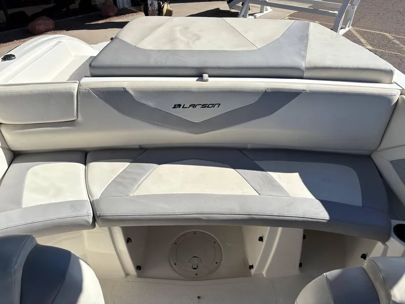 Slide: The Image of Larson LX205 2015 - 6