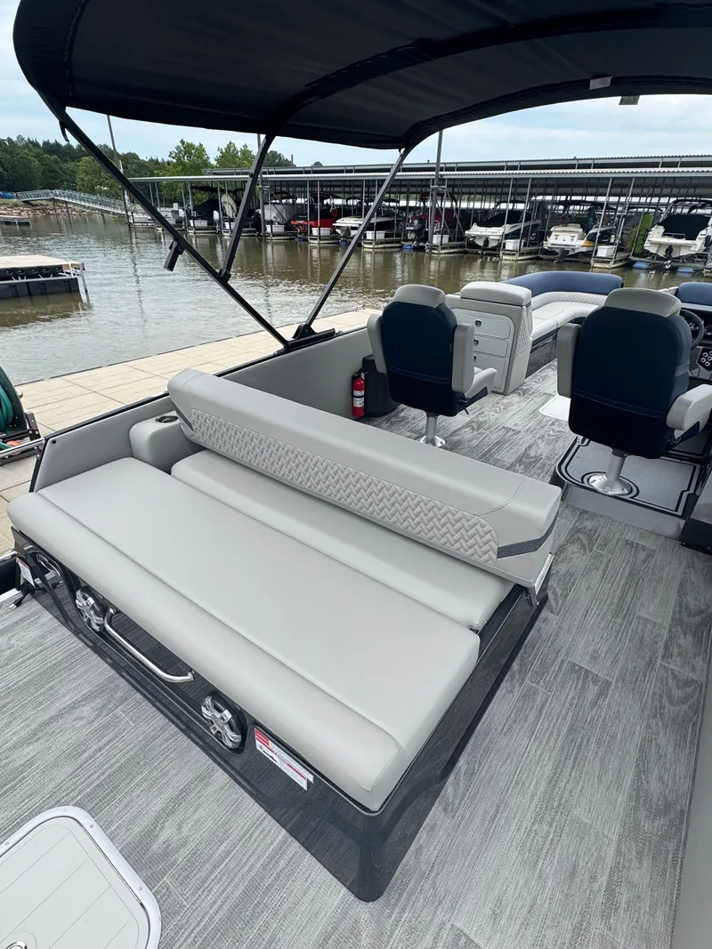 Slide: The Image of Crest Caribbean 250 SLS 2025 - 9