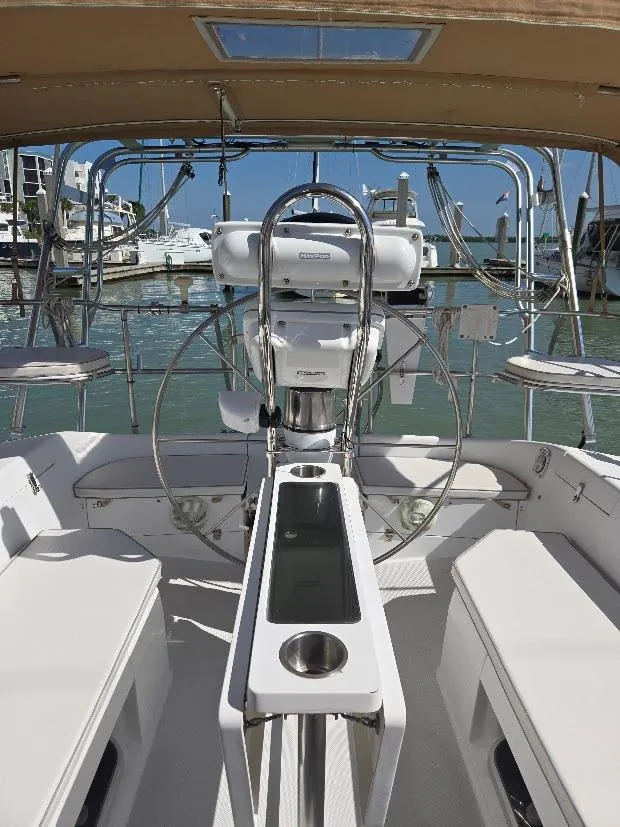 Slide: The Image of Catalina 42 MkII 1997 - 60