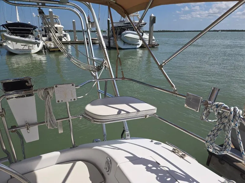 Slide: The Image of Catalina 42 MkII 1997 - 61