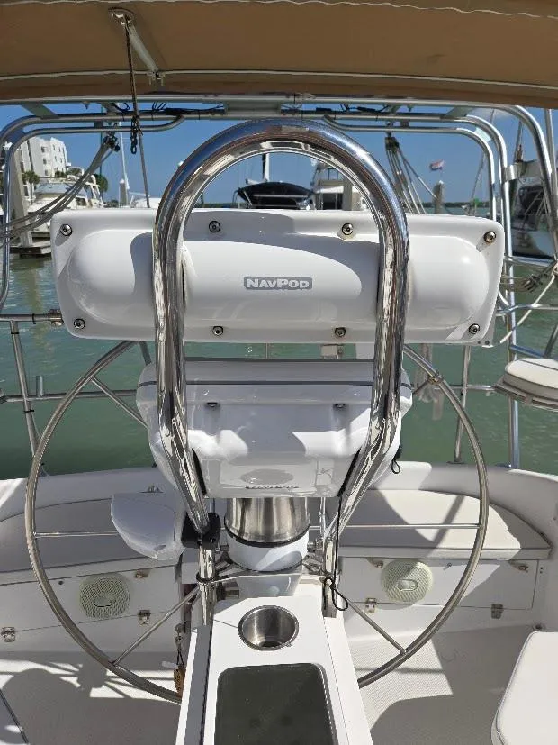 Slide: The Image of Catalina 42 MkII 1997 - 64