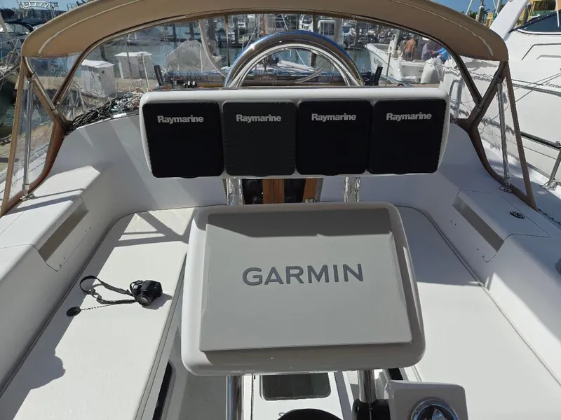 Slide: The Image of Catalina 42 MkII 1997 - 66