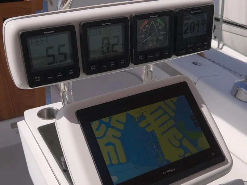 Slide: The Image of Catalina 42 MkII 1997 - 70