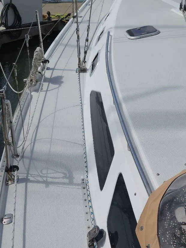 Slide: The Image of Catalina 42 MkII 1997 - 79