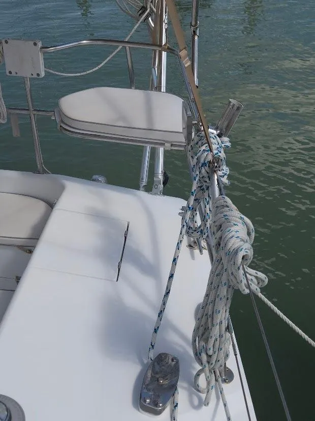 Slide: The Image of Catalina 42 MkII 1997 - 80