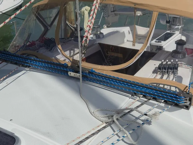 Slide: The Image of Catalina 42 MkII 1997 - 82