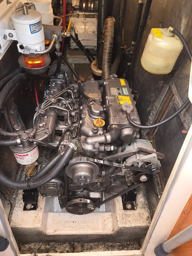 Slide: The Image of Catalina 42 MkII 1997 - 94